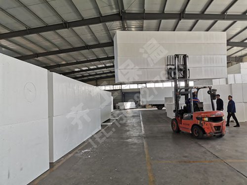 防火巖棉板的各種特點(diǎn)