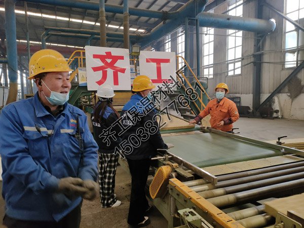 巖棉板和巖棉保溫板的優(yōu)缺點有哪些？