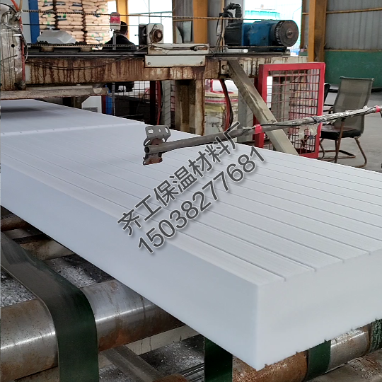 擠塑板與其他保溫材料相比有什么優(yōu)勢(shì)？